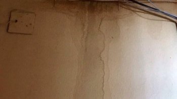 Протікає дах у Львові. Фото з гарячої лінії