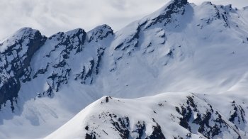 Українців попереджають про небезпеку походів у гори