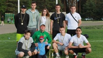 У Новояворівську на футбольному матчі зібрали 50 тисяч гривень для армії