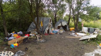 Львів: суд звільнив від 10 років учасника нападу на табір ромів