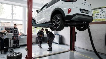 В училищі на Львівщині відкрили центр підготовки автомеханіків