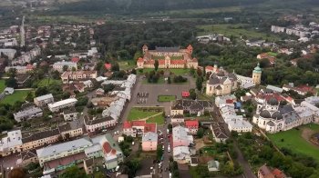 У Жовкві підприємство заборгувало місту майже півмільйона за оренду землі