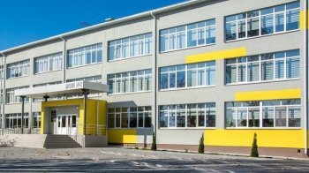 росіяни скасували у Маріуполі літні канікули у школах