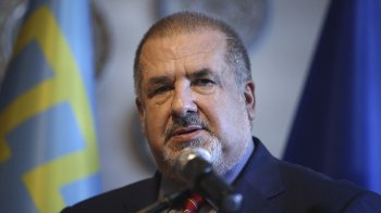 "Виграє той, хто вже сьогодні перетне міст через Керченську протоку", — голова Меджлісу кримськотатарського народу закликав росіян виїжджати