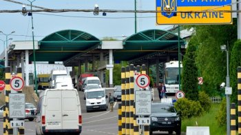Львівські прикордонники фіксують на 40% більше людей, які перетинають кордон