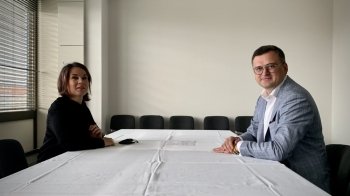 Глава української дипломатії Дмитро Кулеба зустрівся з очільницею МЗС Німеччини
