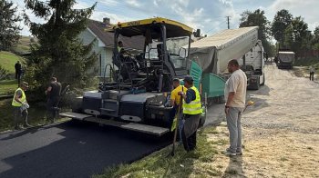 Дітям — безпечний шлях: на Самбірщині відновлюють дорогу до школи