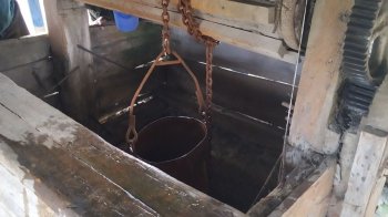 У Львівському районі 59-річний чоловік впав в криницю і загинув