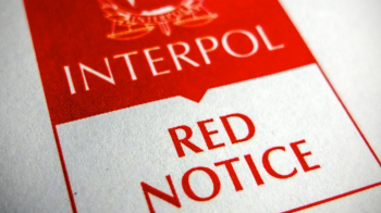 "Червоне попередження" Інтерполу