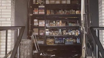 У Львові на вулиці Б.Хмельницького підпалили магазин.