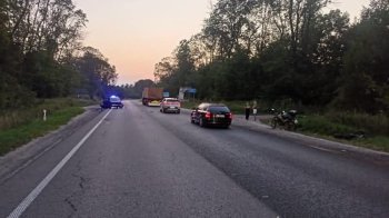 Водійка кросовера зіткнулася з двома неповнолітніми мотоциклістами на Золочівщині