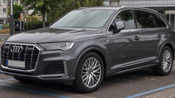 Власник Audi Q7 відсудив у львівської СТО понад півмільйона гривень