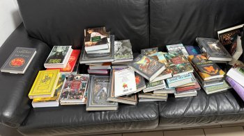 48-річний чоловік намагався ввезти через кордон на Львівщині книги російських і білоруських видавництв