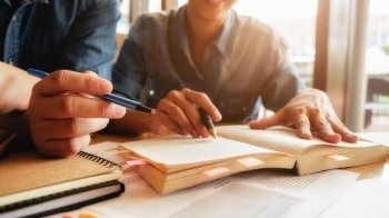 Українським біженцям у Польщі пропонують за літо безплатно вивчити мову