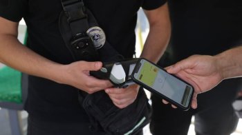 У Львові двоє п'яних напали на контролера під час спроби оштрафувати безквиткового пасажира