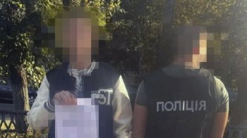 Троє чоловіків допомогли викрасти шахраям близько 4 млн з депозиту вдови військового