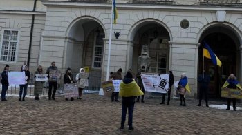 Львівські активісти вимагали обмежити некритичні витрати міської влади