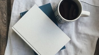 На Львівщині оголосили збір книжок, щоб підтримати українців у Польщі