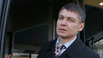Батько затриманого Ігор Чуркін отримав підозру в незаконному заволодінні майном ЛАЗу, однак досі має бізнес в Україні