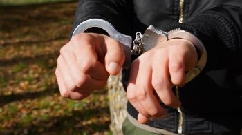 Львівські поліцейські затримали чоловіка, якого підозрюють у вбивстві власної матері