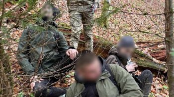 Трьох зголоднілих, змерзлих ухилянтів затримали на кордоні з Румунією