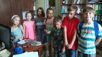 Виготовляли та продавали прикраси: діти в Дрогобичі передали понад 2000 гривень для ЗСУ