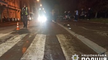 17-річний мотоцикліст збив жінку з двома дітьми на переході у Бориславі