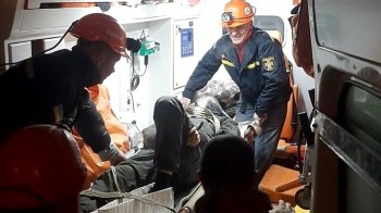 У Дрогобичі троє застрягли в шахті хімпідприємства: один травмований