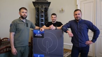 Військові 103-ї окремої бригади Сил тероборони ЗСУ отримали дві системи "Starlink" від Львівського ІТ Кластеру