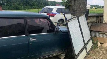 Львів’янина ув’язнили, бо він п’яним збив сусідку заднім ходом