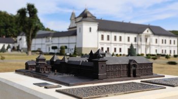 На Львівщині створили тактильний макет Унівської лаври