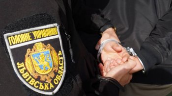 У центрі Львова зловмисник жорстоко побив 28-річного чоловіка