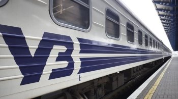 Укрзалізниця призначила додаткові потяги на південь