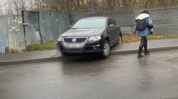 З’явилося відео ДТП, де п’яна львів’янка ледь не збила дітей на тротуарі