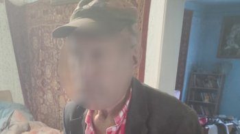 На Львівщині затримали 77-річного чоловіка за спробу вбивства чоловіка онучки сокирою