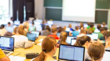 Наказ про заборону відстрочки для аспірантів-контрактників визнали протиправним