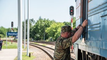 Польські прикордонники затримали на кордоні поїзд з двома пʼяними українськими машиністами