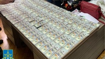 У міськраді Львова за хабарі переправляли військовозобов’язаних через кордон