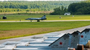 ГУР знищили три російські літаки під час атаки по аеродрому “Саваслейка”