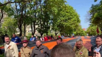 У Маріуполі Пушилін із поплічниками протягли вулицею шматок "георгіївської стрічки"