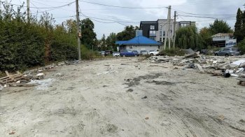 У Львові демонтували незаконну СТО на комунальній землі