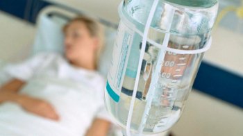 У Львові 45-річну жінку місяць лікують від герпетичного енцефаліту