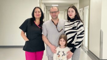 У Львові лікарі видалили привушну пухлину 5-річній дівчинці