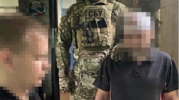 Фото затримання викладача вишу на Запоріжжі, який шпигував для ФСБ