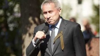 Ексрегіонал, який подарував золотий батон Януковичу, продаватиме хліб у Дрогобичі