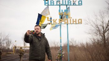 Володимир Зеленський відвідав передові позиції українських військових в Авдіївці на Донеччині