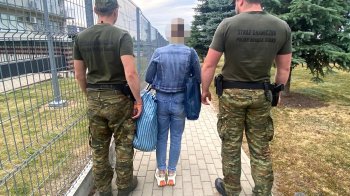 Через кордон із Львівщиною з Польщі депортували 45-річну українку