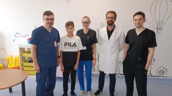 Львівські хірурги прооперували хлопчика зі складною деформацією грудної клітки