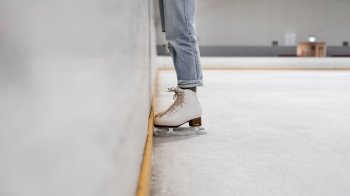 У Дрогобичі облаштувують льодову ковзанку: левову частку прибутку скерують на ЗСУ