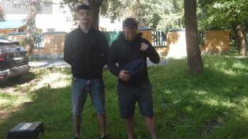 У Львові поблизу дитсадка затримали двох нарокторговців з психотропами